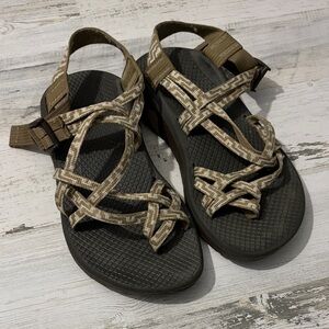 Chaco Tan and Cream Sandals size 6